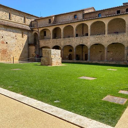 Ostello Contessa Ava Dei Lambardi Monteriggioni Zewnętrze zdjęcie