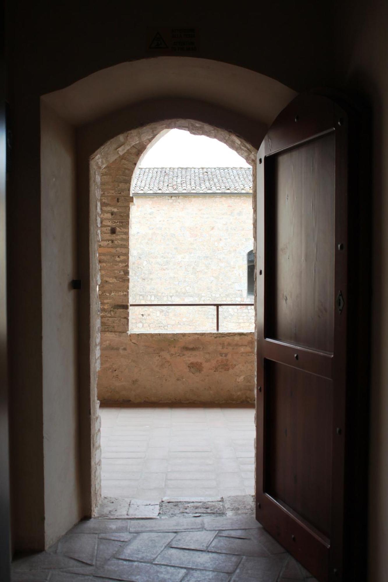Ostello Contessa Ava Dei Lambardi Monteriggioni Zewnętrze zdjęcie